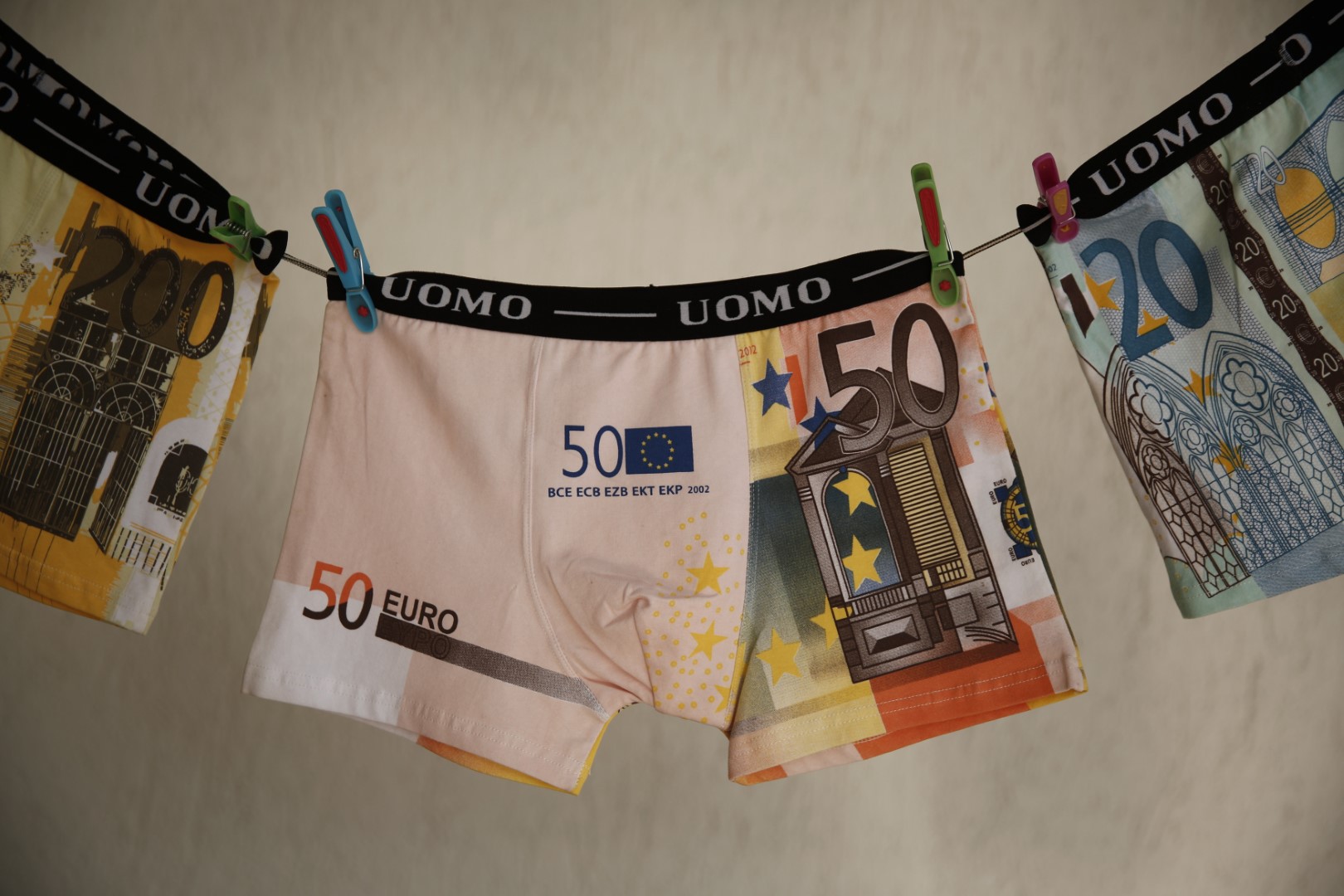 отмывание денег